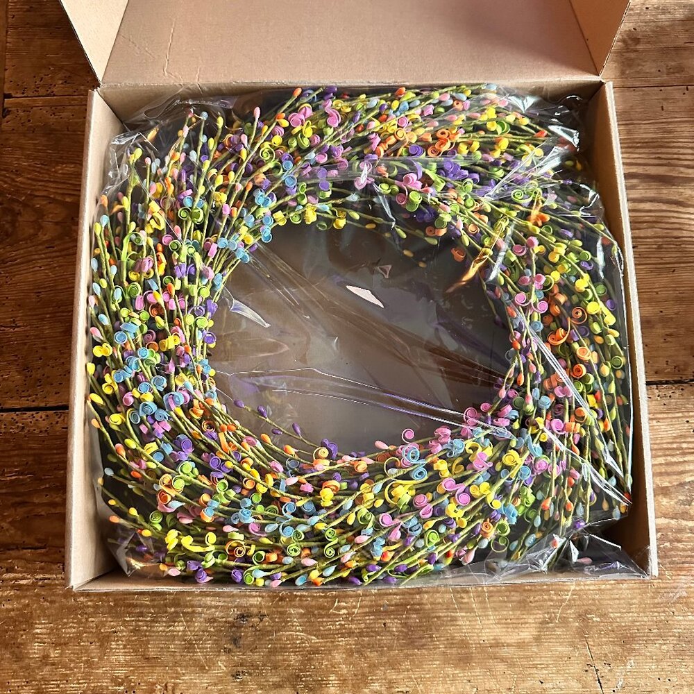Pastel Spring Wreath - Picture 2 of 8